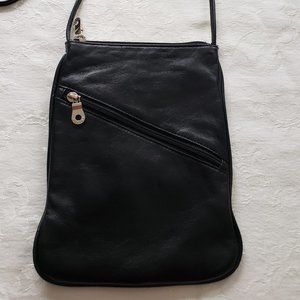 Wilsons Maxima Black Leather Crossbody Bag